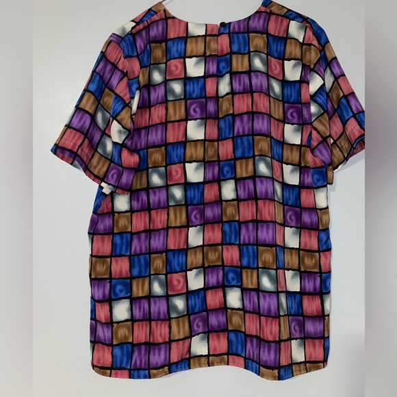 💜Notations Colorful Geometric Women's Top - Picture 2 of 6